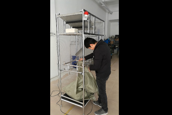 【精益LCIA93】緩沖檢測遞包機構